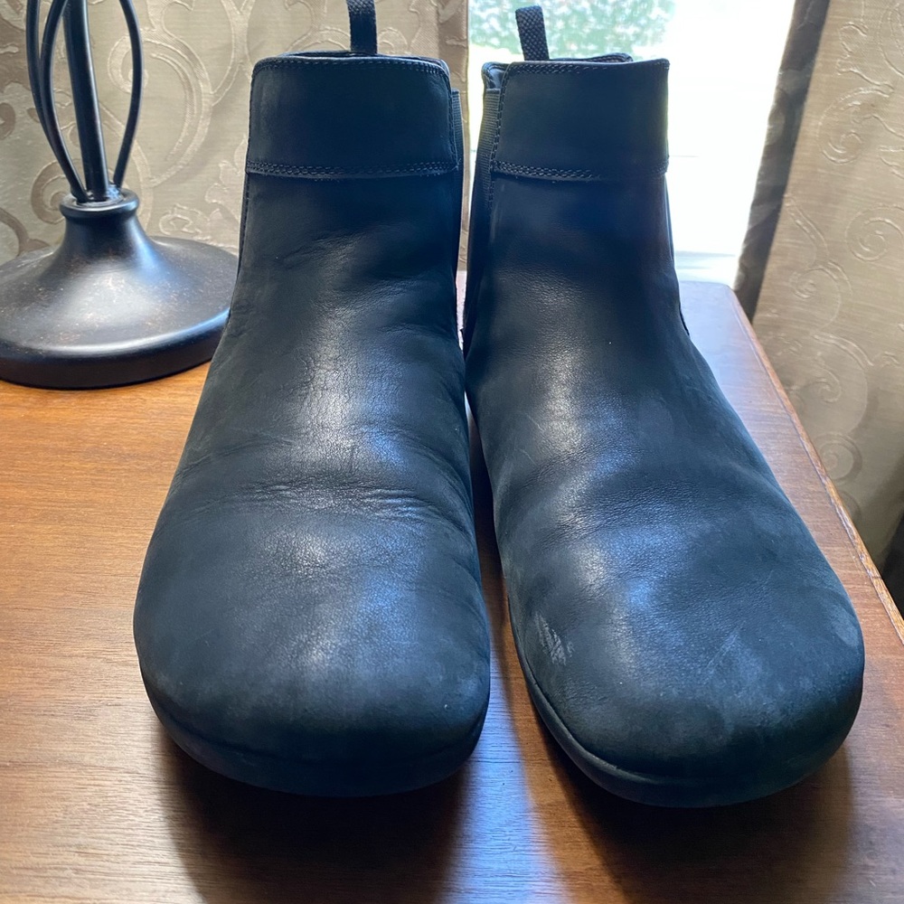 Women’s 11 Xero Tari Barefoot Boots